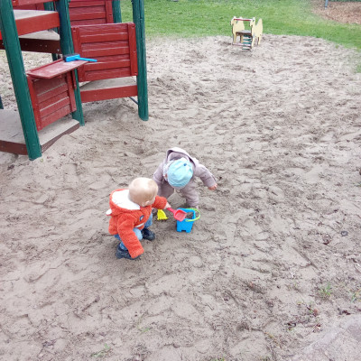 Spielen im Sand Spielen im Sand
